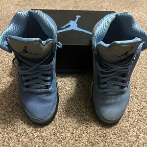 Jordan 5s UNC Men size 11 Box included